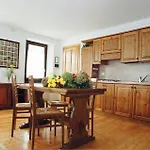 La Maison De Meme